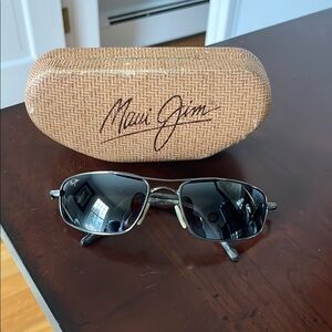 Maui Jim Black Sunglasses with Case